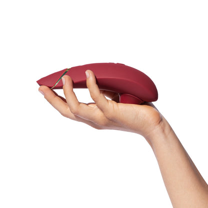 Womanizer - Premium 2 Perangsang Kelentit Boleh Dicas Semula Silikon Bordeaux