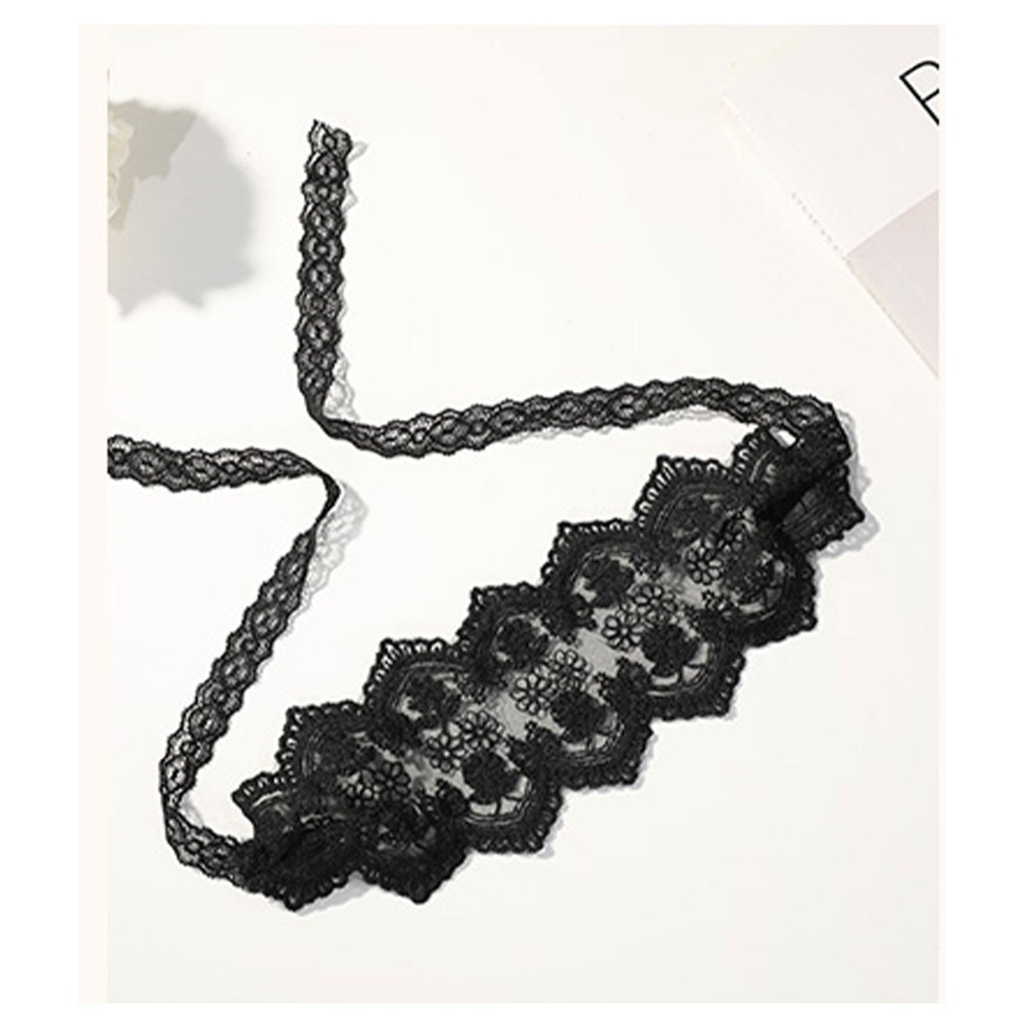 Fee Et Moi - Sexy Mysterious See-Through Lace Eye Mask in Black