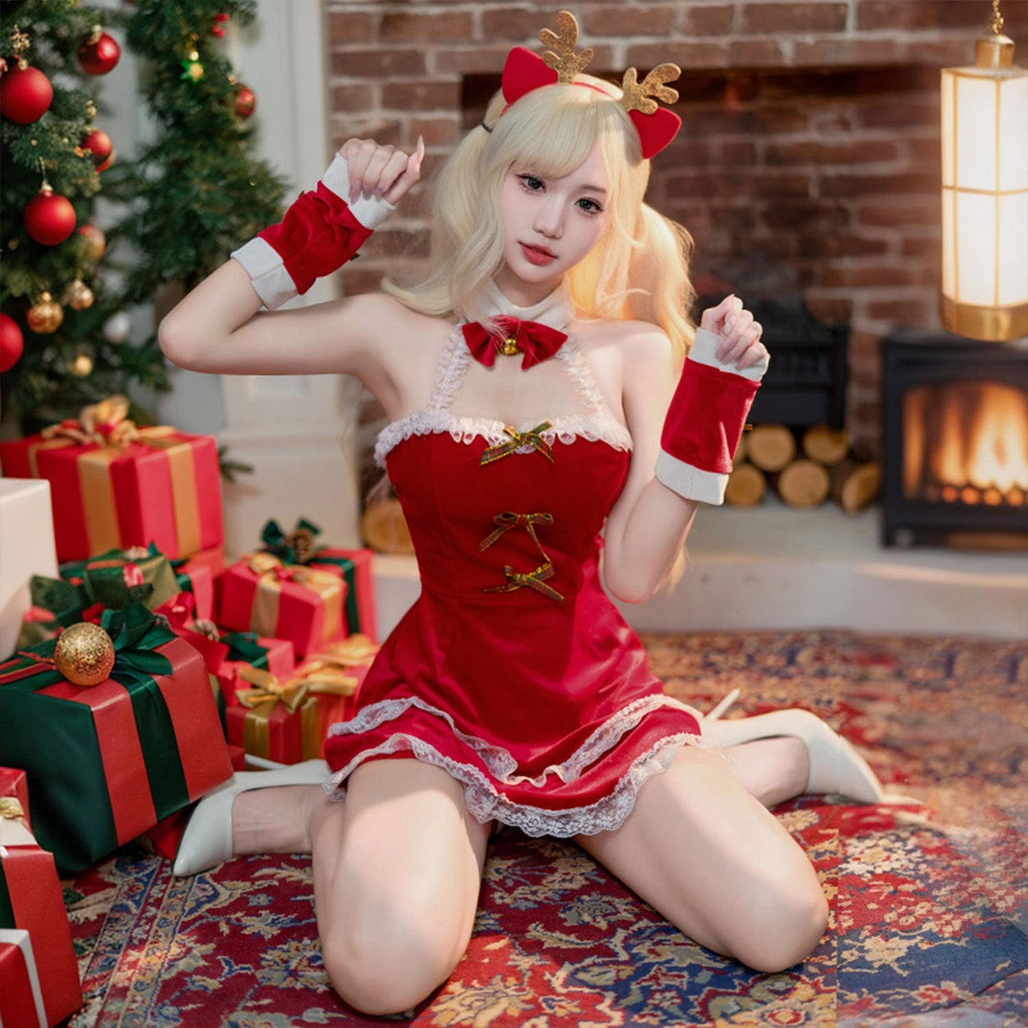 Fee Et Moi - Sleigh All Night Santa Sweet Velvet Lingerie Set