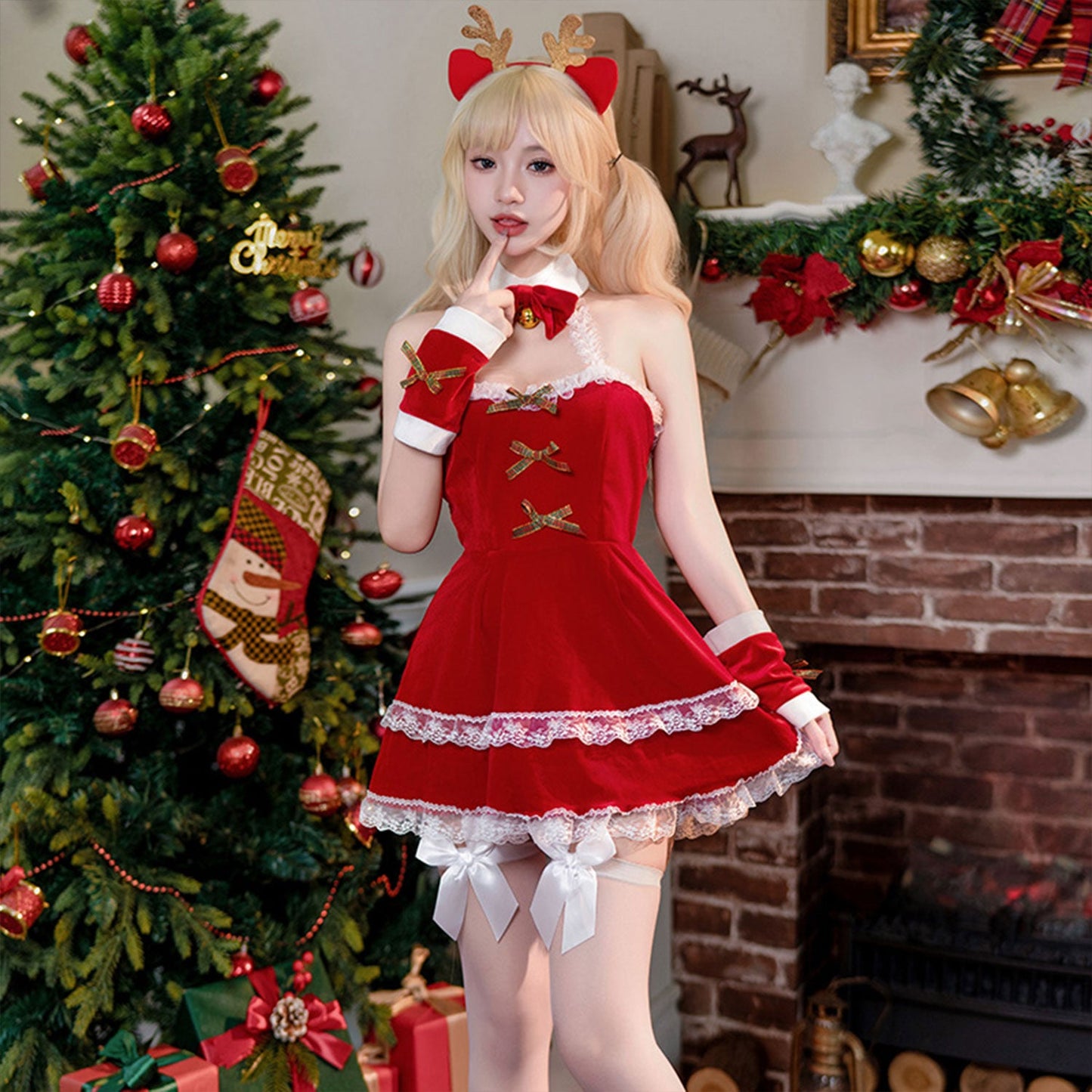 Fee Et Moi - Sleigh All Night Santa Sweet Velvet Lingerie Set