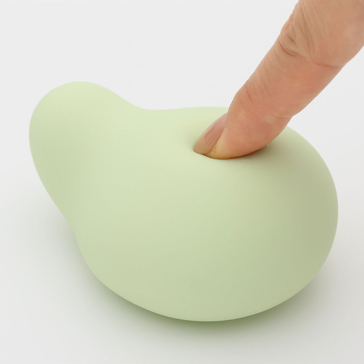 Iroha - Midori Rechargeable Silicone Clitoral Vibrator