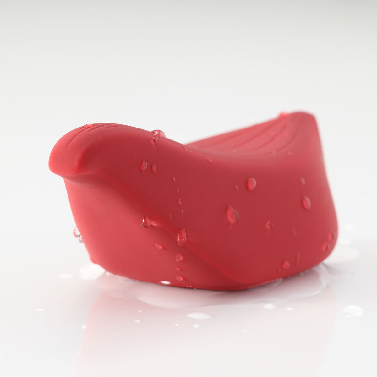 Iroha - Plus Tori Rechargeable Silicone Clitoral Vibrator