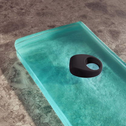 Lelo - Tor 3 Cincin Pasangan Bergetar Terkawal Aplikasi Hitam (Lilin Urutan Percuma)